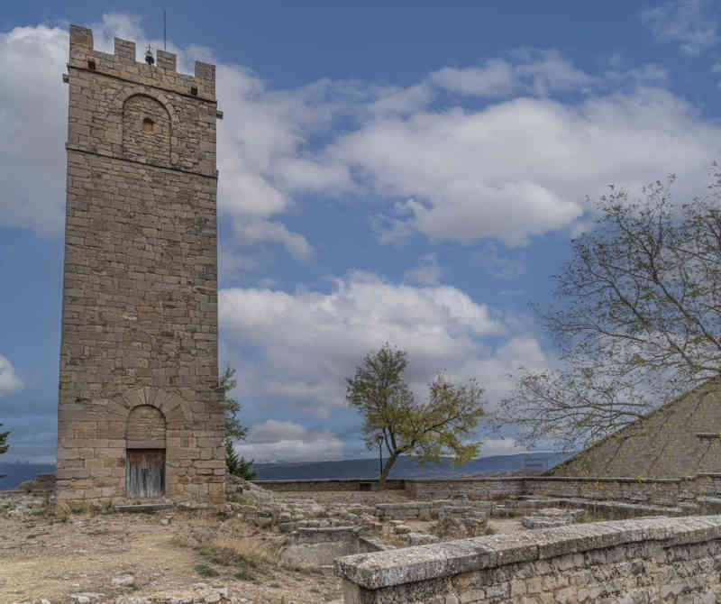 Zaragoza - Sos del Rey Católico 32 - castillo - Torre del Homenaje.jpg